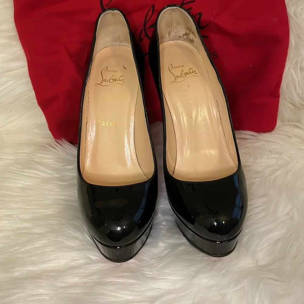 💯🔥Christian Louboutin Heels - Picture 3 of 11